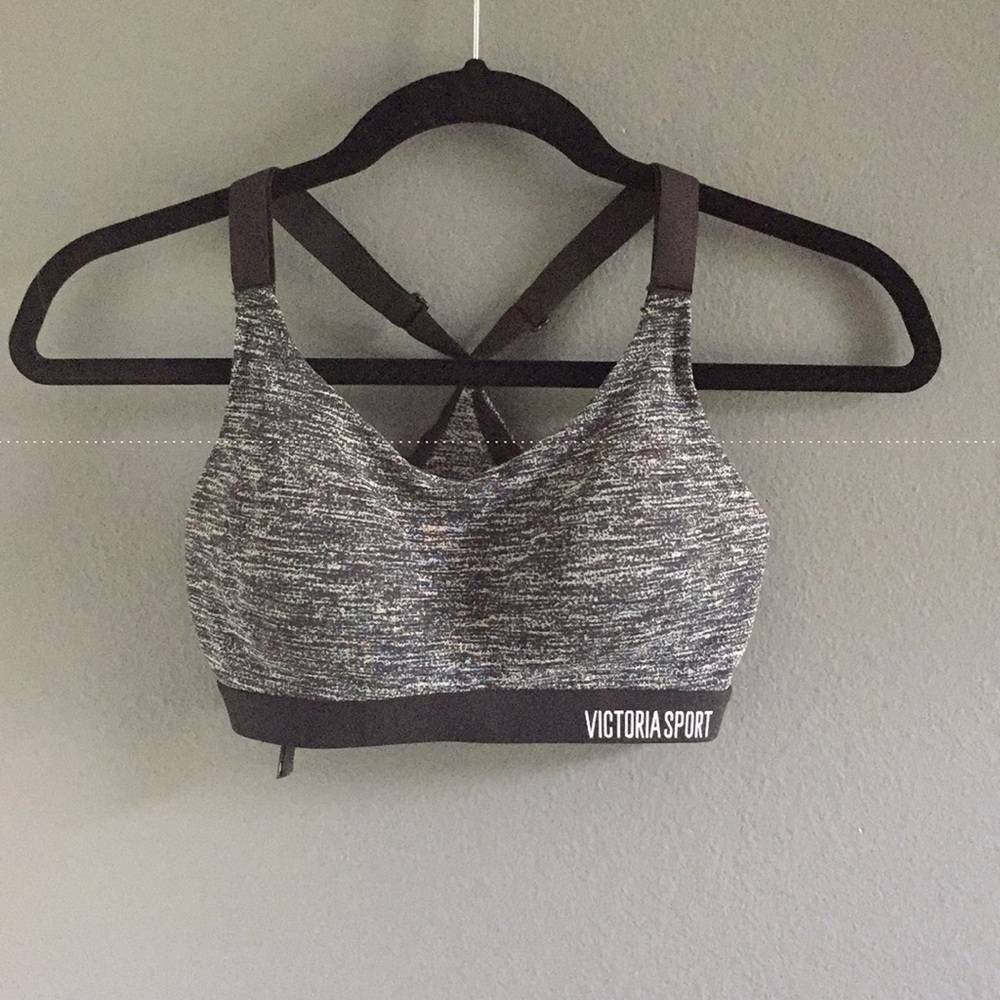 black and white sports bra